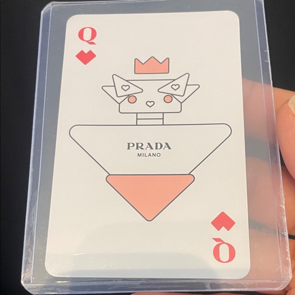 Queen of Hearts Prada Beauty Playing Card in Top loader sleeve - Picture 5 of 8